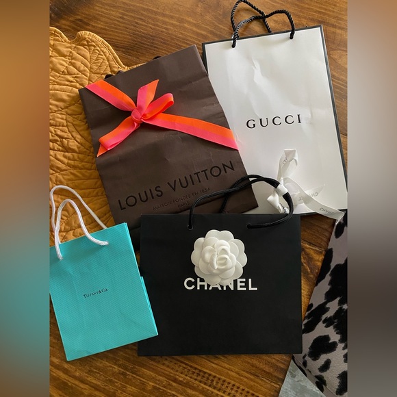 Designer gift wrap bag lot - Picture 4 of 7